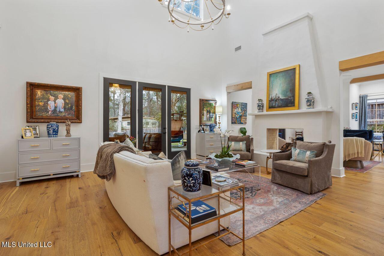 2060 London Avenue Jackson, MS 39211 - Photo 5 of 37 5G6kHhBg