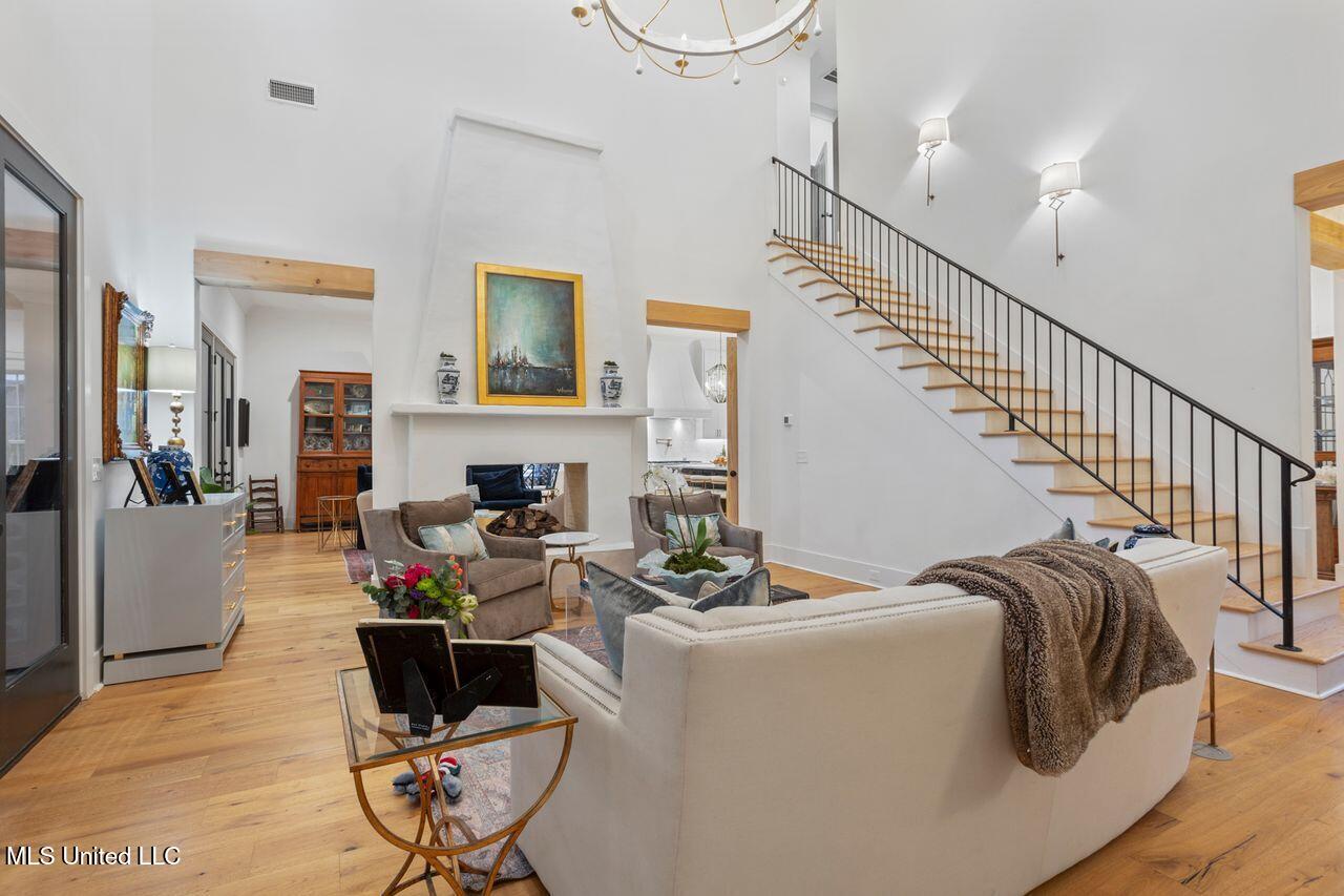 2060 London Avenue Jackson, MS 39211 - Photo 7 of 37 GfkIstfA