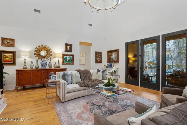 $875,000 | 2060 London Avenue, Jackson, MS 39211