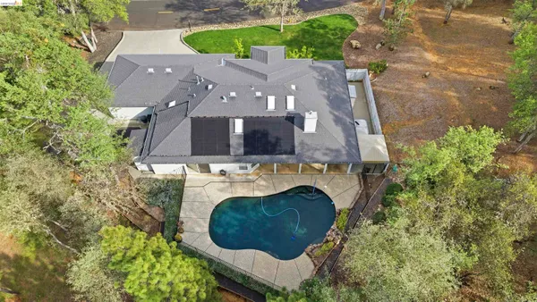 $750,000 | 19035 Apple Valley Drive, Sonora, CA 95370