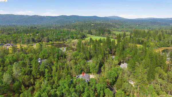 $750,000 | 19035 Apple Valley Drive, Sonora, CA 95370