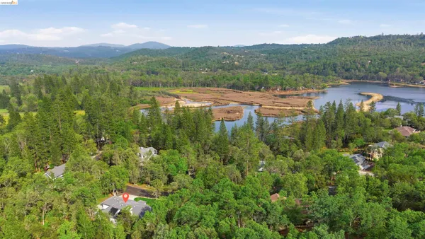 $750,000 | 19035 Apple Valley Drive, Sonora, CA 95370
