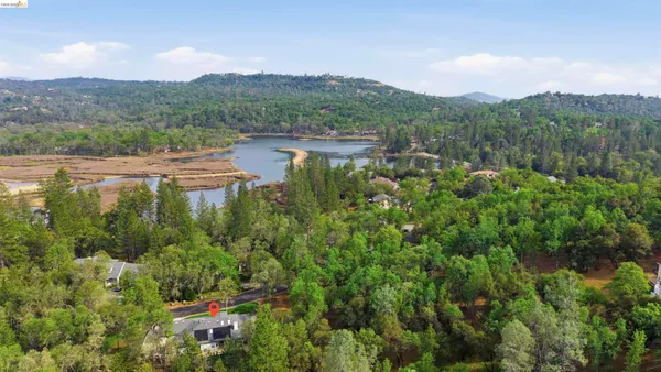 $750,000 | 19035 Apple Valley Drive, Sonora, CA 95370