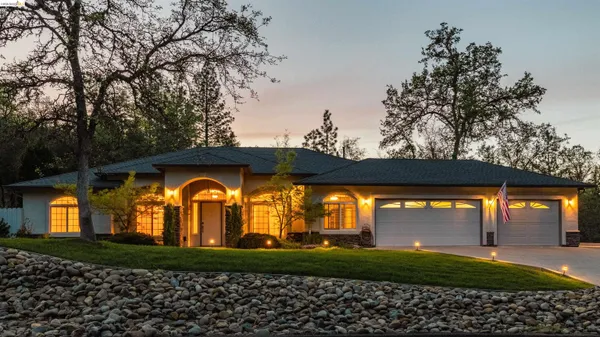 $750,000 | 19035 Apple Valley Drive, Sonora, CA 95370