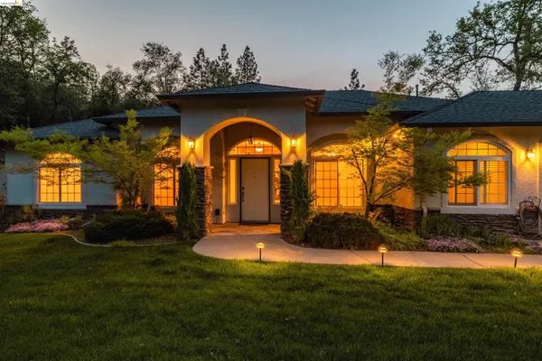 $750,000 | 19035 Apple Valley Drive, Sonora, CA 95370