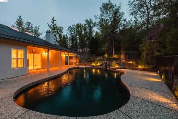 $750,000 | 19035 Apple Valley Drive, Sonora, CA 95370