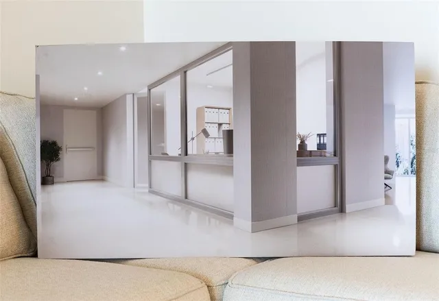 $990,000 | 1111 North Gulfstream Avenue, Unit 10E, Sarasota, FL 34236