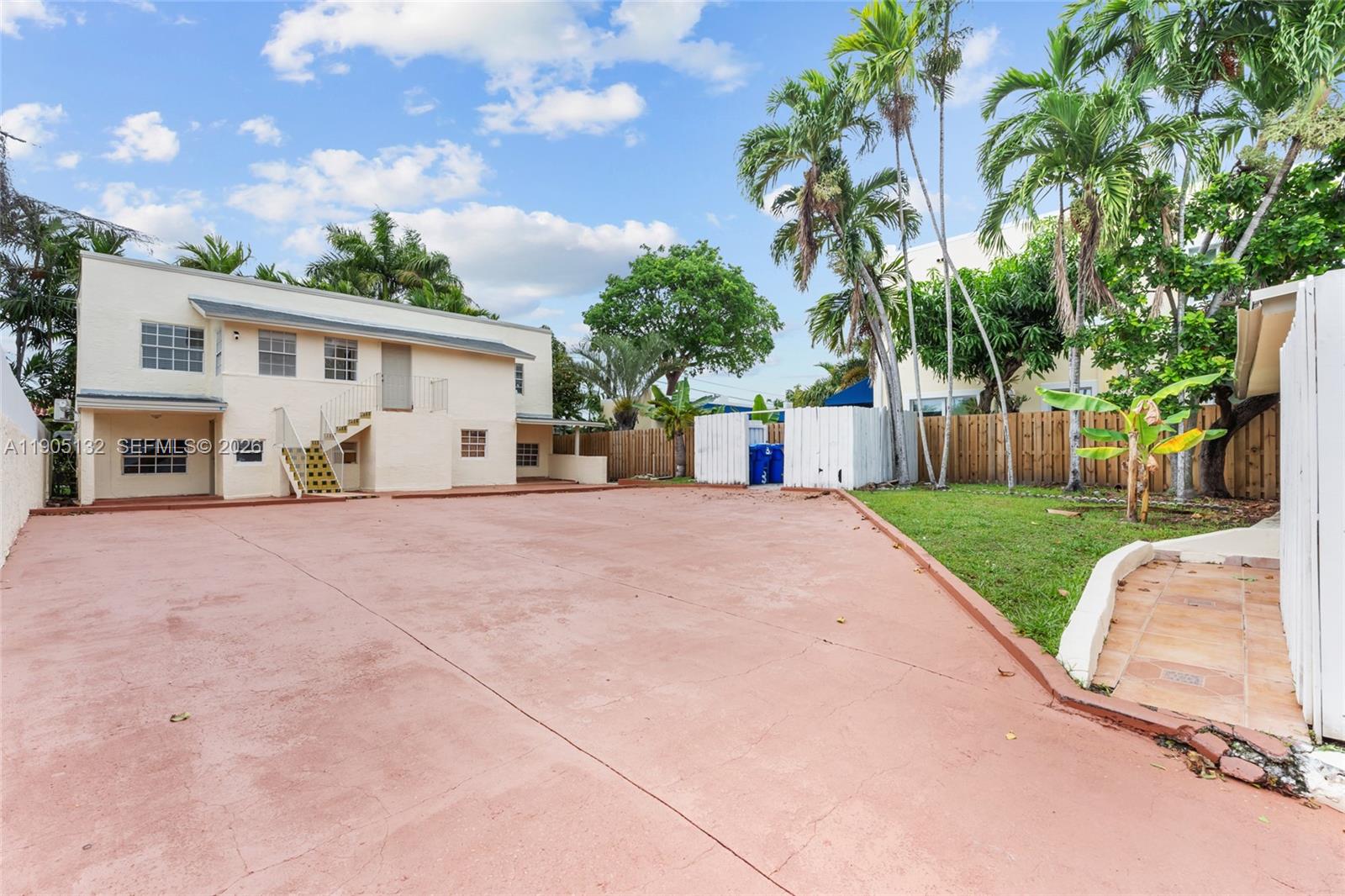 2385 Southwest 17th Street Miami, FL 33145 - Photo 25 of 28 a view of a house with a street