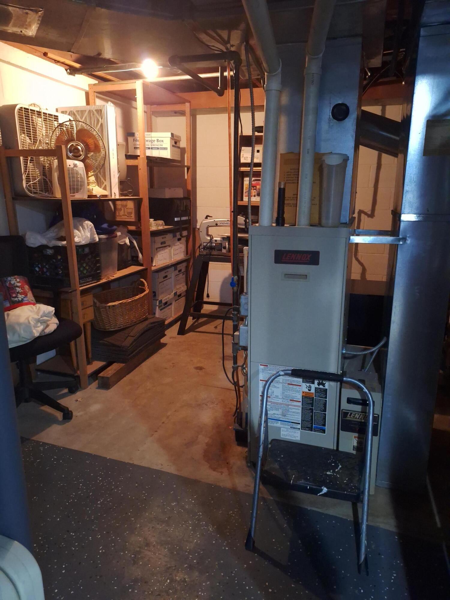 340 West Todd Avenue Reed City, MI 49677 - Photo 27 of 38 IMG_0051