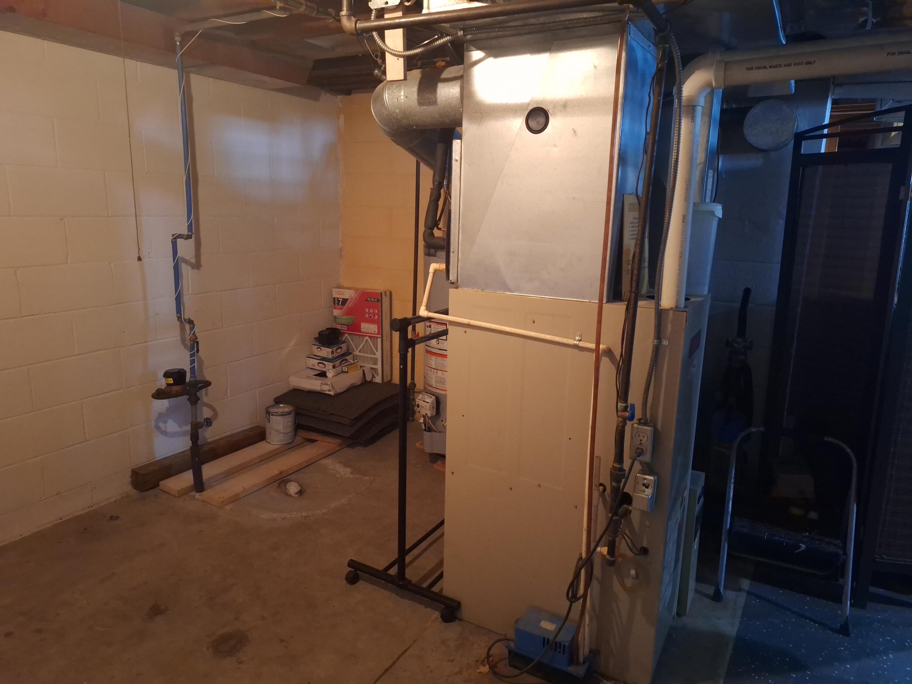 340 West Todd Avenue Reed City, MI 49677 - Photo 35 of 38 IMG_0061