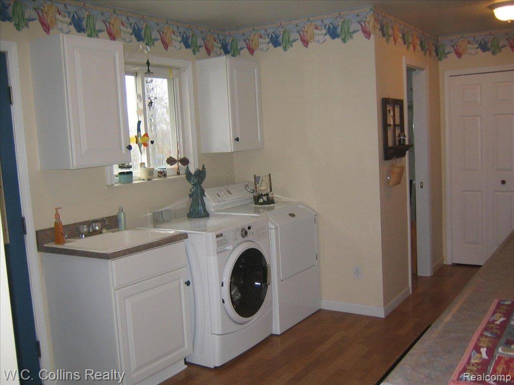 1345 Mayer Road St. Clair, MI 48079 - Photo 13 of 20 Laundry room
