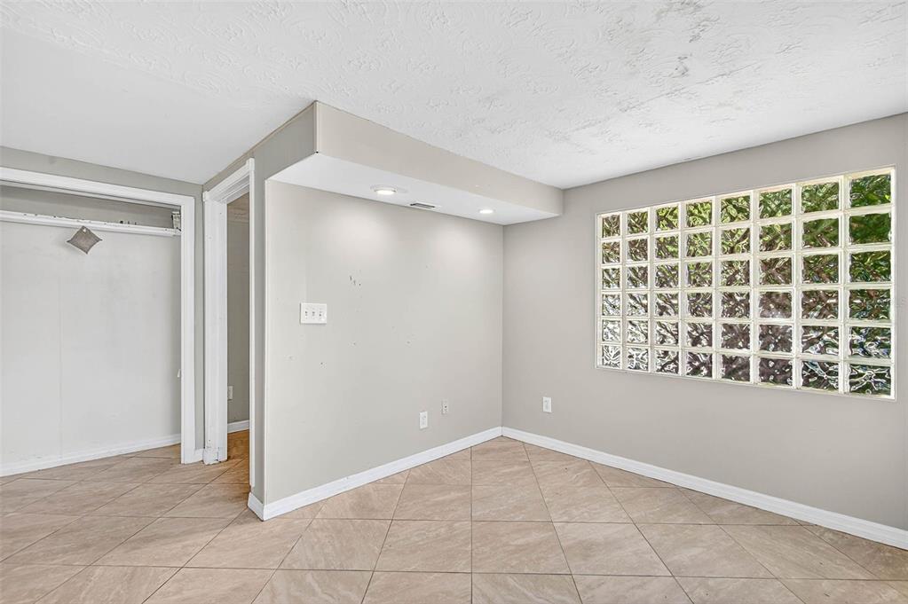 4752 Daphne Street New Port Richey, FL 34652 - Photo 14 of 18 Gallery Image 14