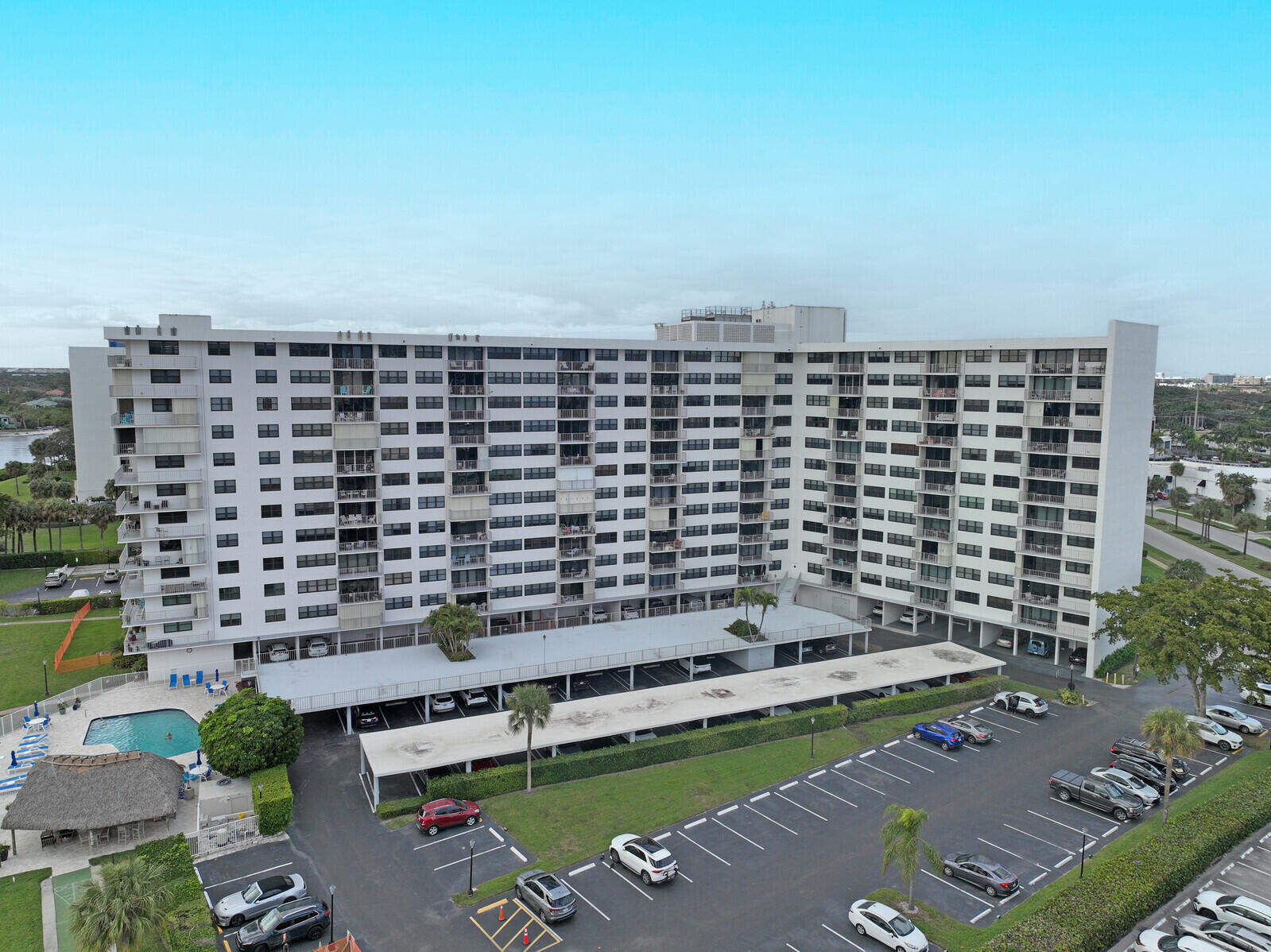 336 Golfview Road, Unit 1115 North Palm Beach, FL 33408 - Photo 37 of 40 Aerial of the back of the building
