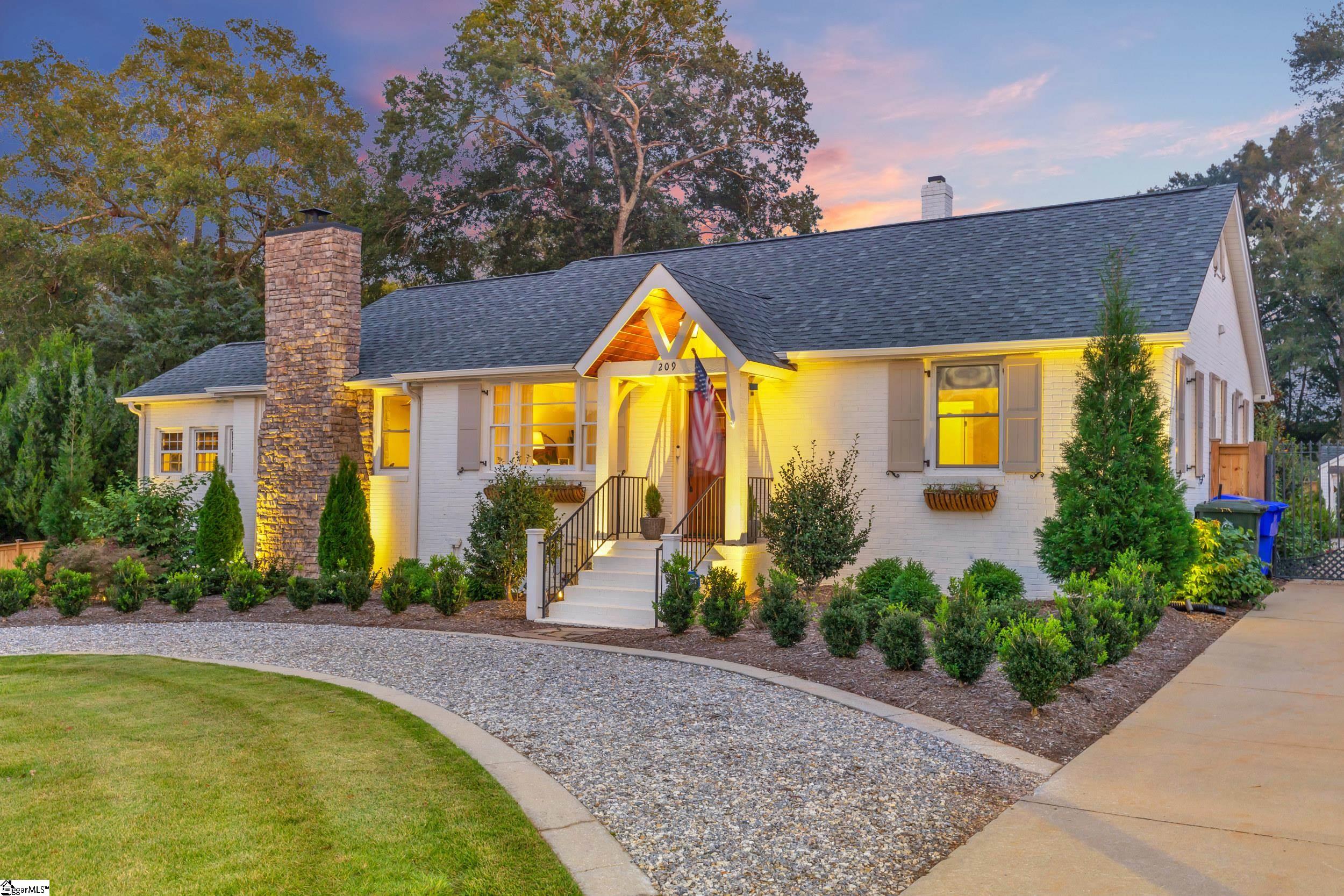 209 Rice Street Greenville, SC 29605 - Photo 2 of 47