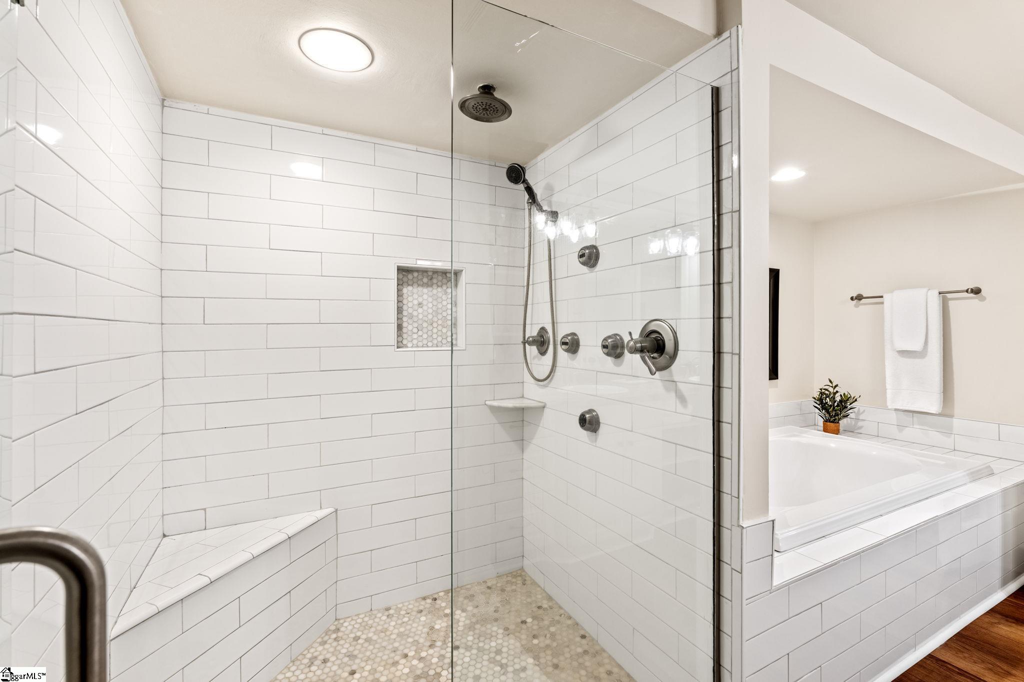 209 Rice Street Greenville, SC 29605 - Photo 26 of 47