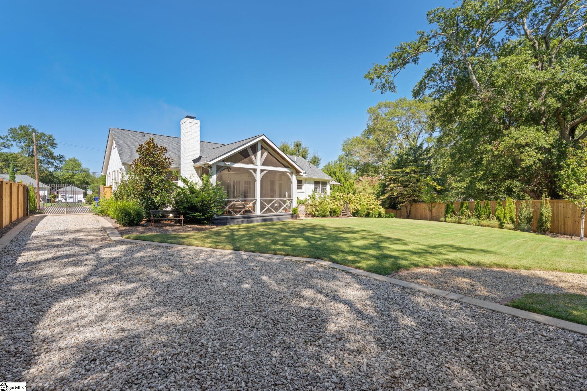 209 Rice Street Greenville, SC 29605 - Photo 35 of 47