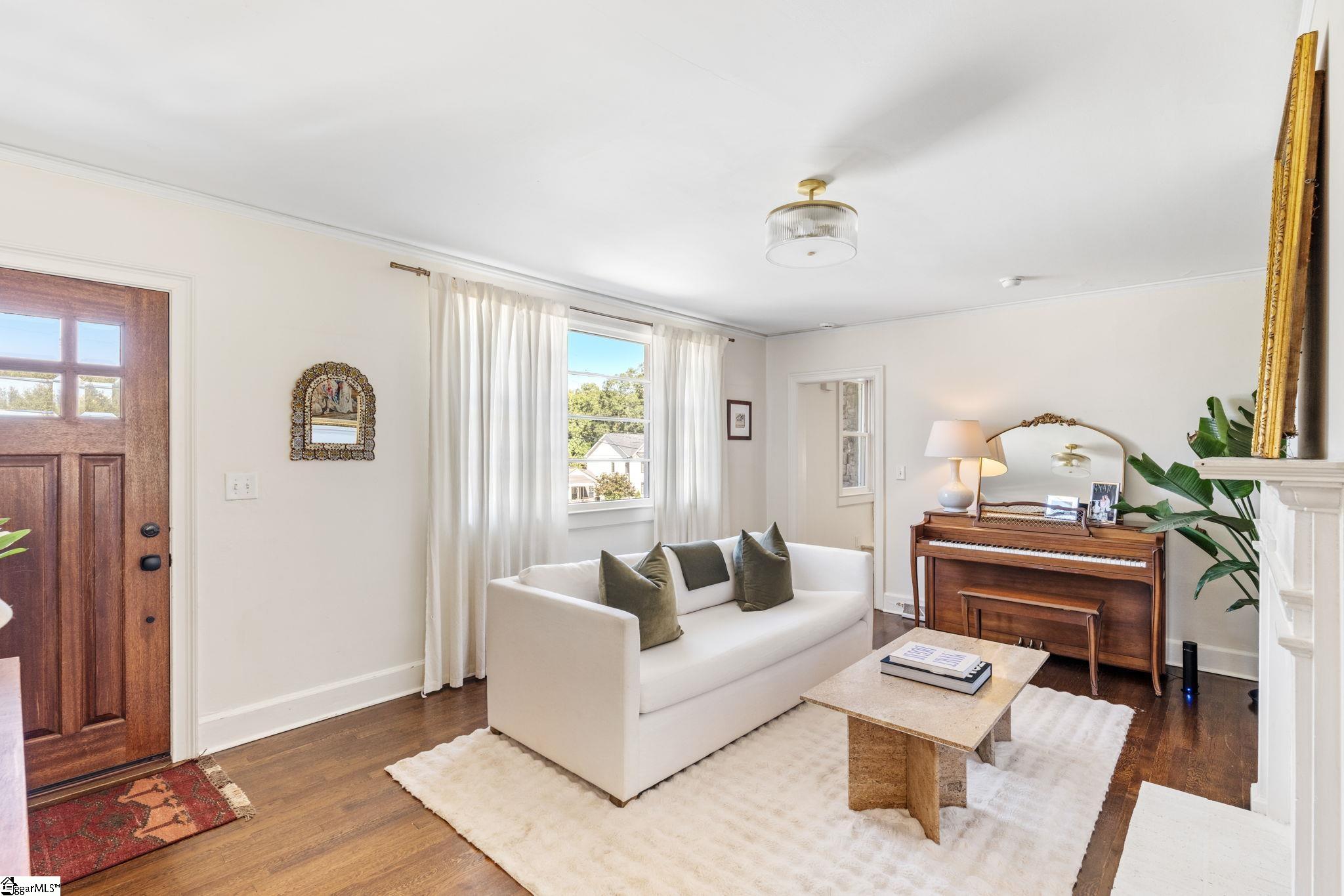 209 Rice Street Greenville, SC 29605 - Photo 9 of 47