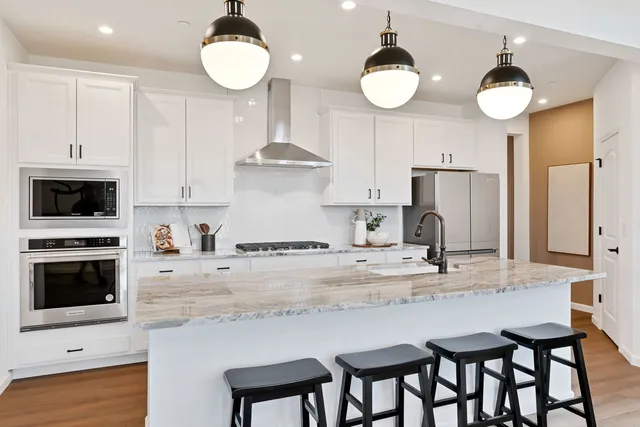 $516,259 | 1430 Preserve Drive, Unit 29, West Chicago, IL 60185