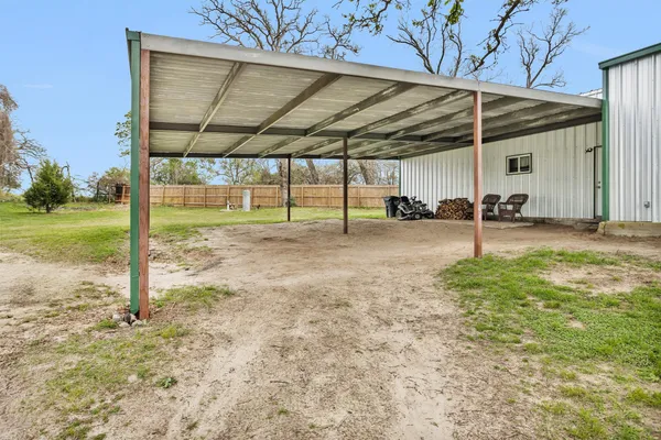 $439,000 | 6452 Oak Hill Lane, Richards, TX 77873