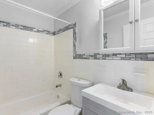 $3,195,000 | 191 Oak Street, Bridgeport, CT 06604