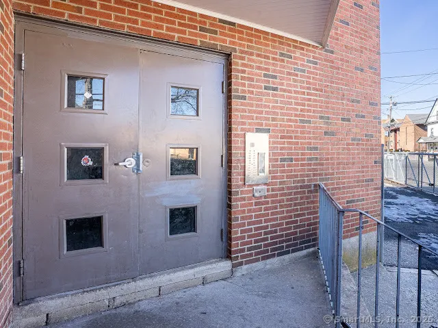 $3,195,000 | 191 Oak Street, Bridgeport, CT 06604