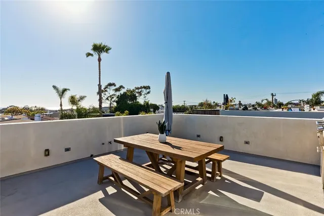 $3,199,000 | 622 1st Place, Hermosa Beach, CA 90254