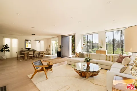 $4,050,000 | 157 South Lucerne Boulevard, Los Angeles, CA 90004
