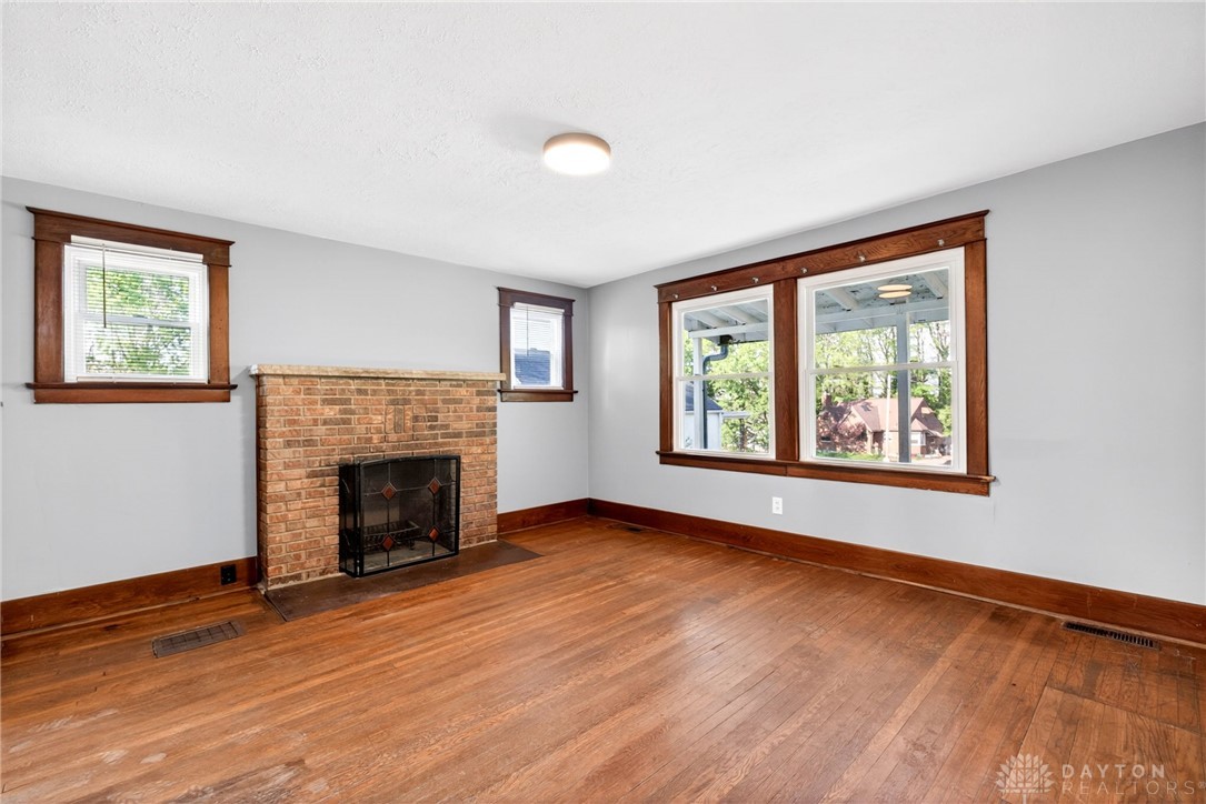 2930 Robin Road Kettering, OH 45409 - Photo 5 of 48 Gallery Image 5