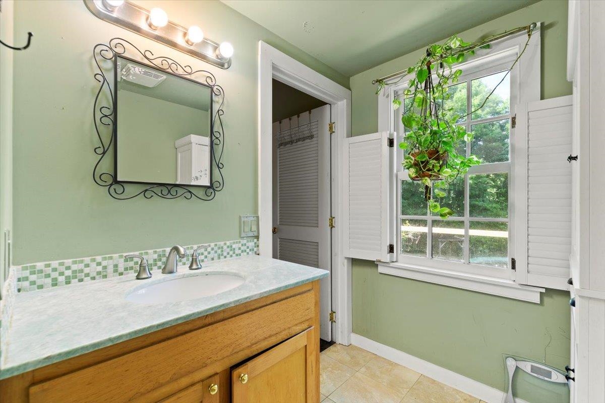 4799 Vermont Rte 7a Shaftsbury, VT 05262 - Photo 3 of 40 Gallery Image 3