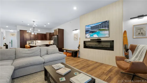 $775,000 | 1035 Topsider Lane, Unit 516, Osage Beach, MO 65065