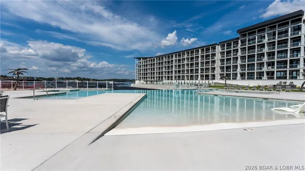 $775,000 | 1035 Topsider Lane, Unit 516, Osage Beach, MO 65065