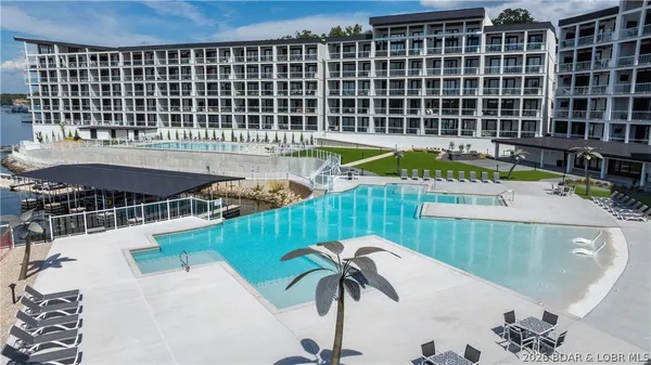 $775,000 | 1035 Topsider Lane, Unit 516, Osage Beach, MO 65065