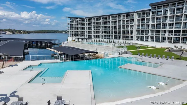 $775,000 | 1035 Topsider Lane, Unit 516, Osage Beach, MO 65065