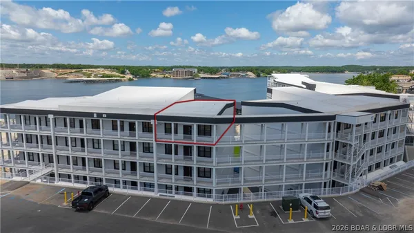 $775,000 | 1035 Topsider Lane, Unit 516, Osage Beach, MO 65065