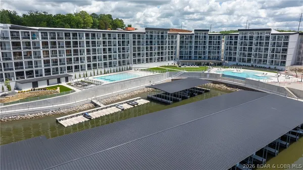 $775,000 | 1035 Topsider Lane, Unit 516, Osage Beach, MO 65065