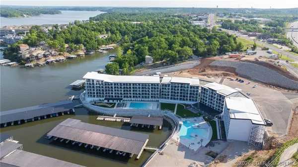 $775,000 | 1035 Topsider Lane, Unit 516, Osage Beach, MO 65065