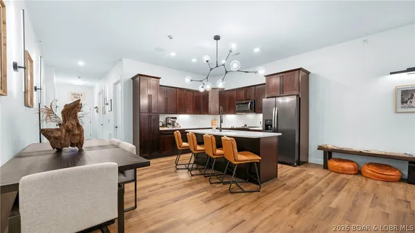 $775,000 | 1035 Topsider Lane, Unit 516, Osage Beach, MO 65065