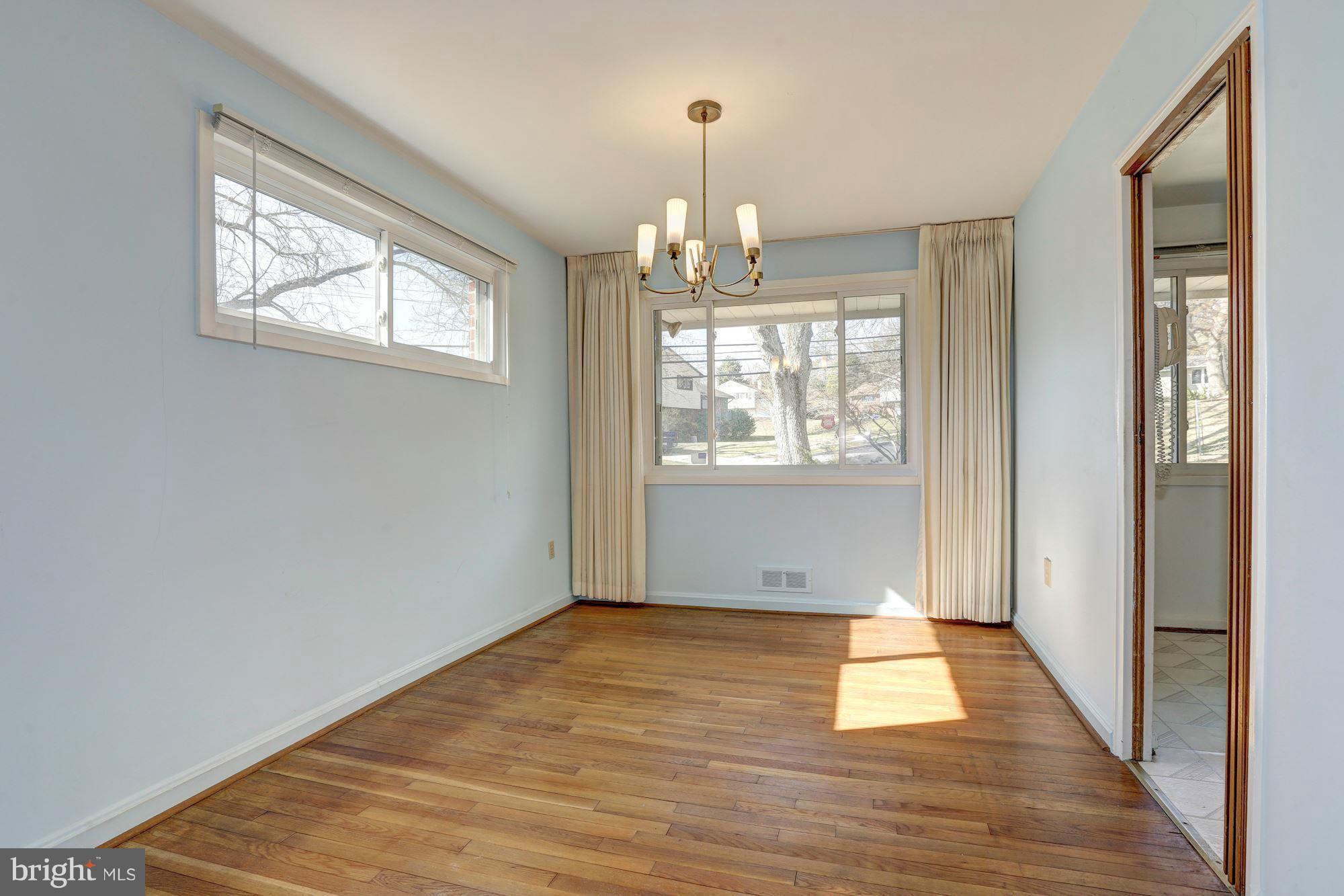 8600 Sundale Drive Silver Spring, MD 20910 - Photo 6 of 28 Dining Room
