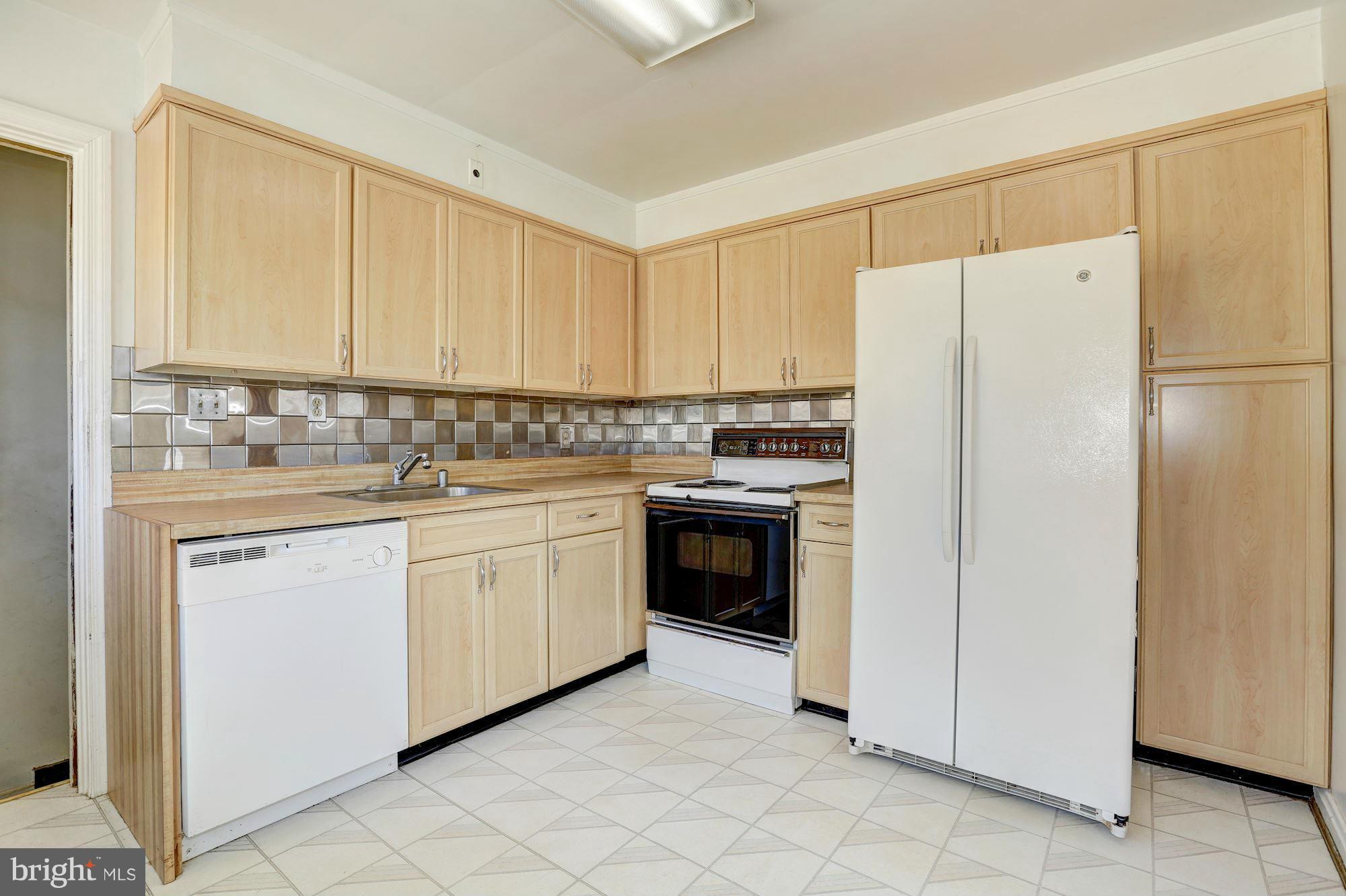 8600 Sundale Drive Silver Spring, MD 20910 - Photo 10 of 28 Kitchen
