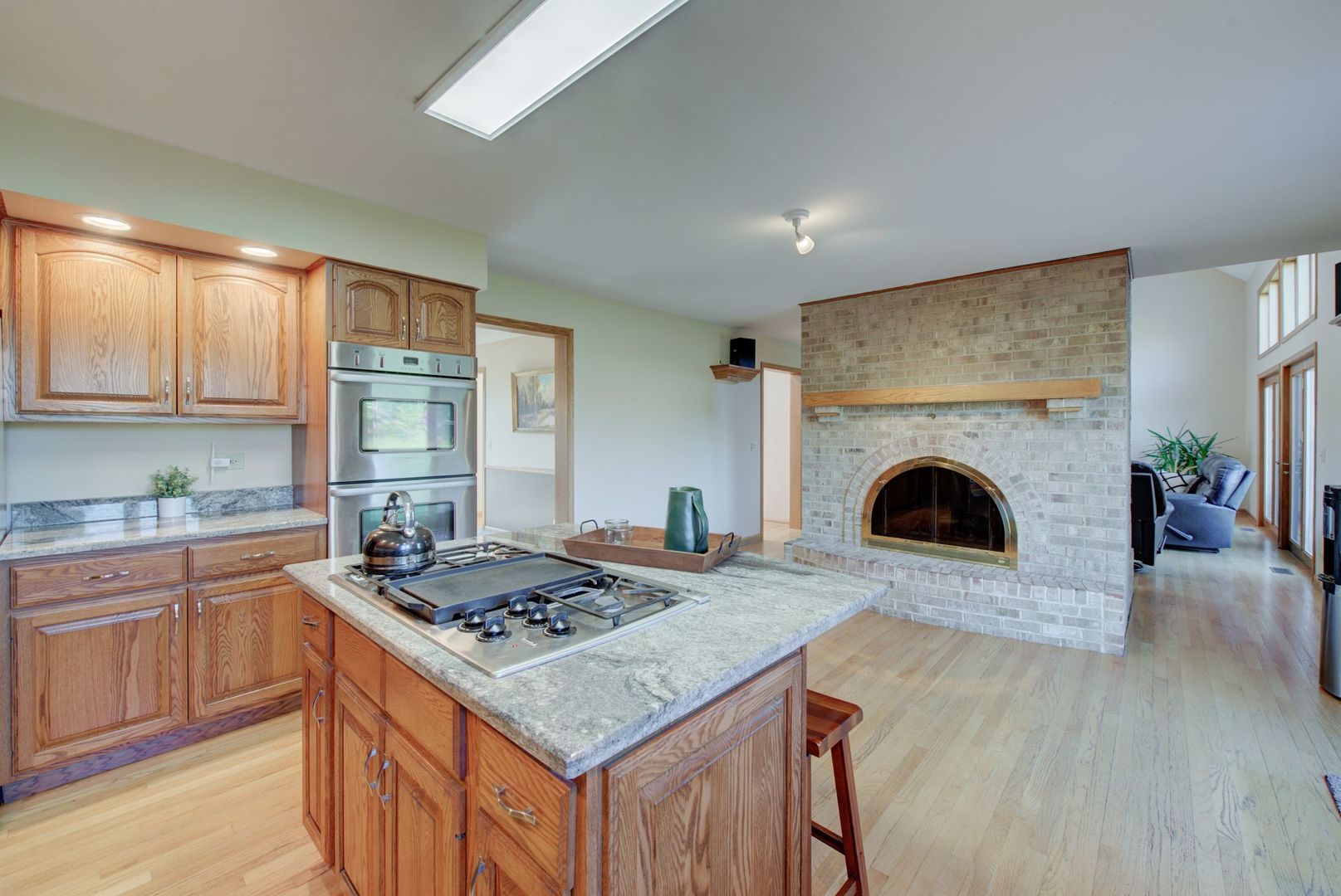 2208 Crystal Circle Crystal Lake, IL 60012 - Photo 17 of 55 a kitchen with a stove a sink and a refrigerator