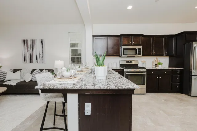 $380,000 | 3762 Savant Lane, Clovis, CA 93619