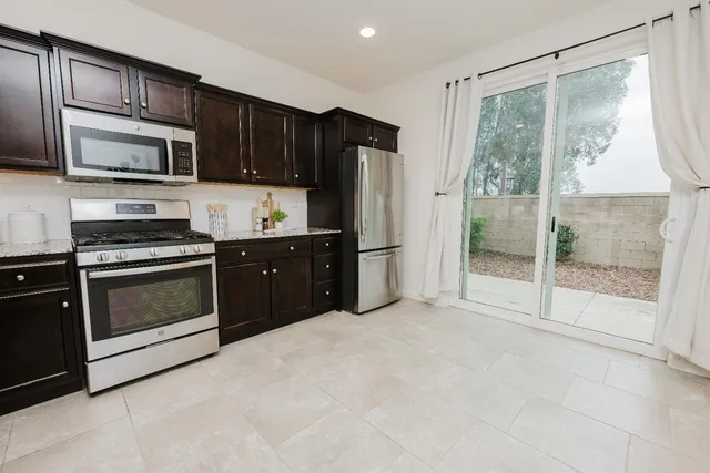 $380,000 | 3762 Savant Lane, Clovis, CA 93619