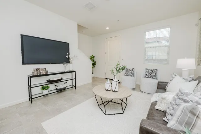 $380,000 | 3762 Savant Lane, Clovis, CA 93619