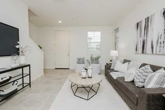 $380,000 | 3762 Savant Lane, Clovis, CA 93619