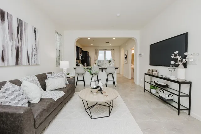 $380,000 | 3762 Savant Lane, Clovis, CA 93619