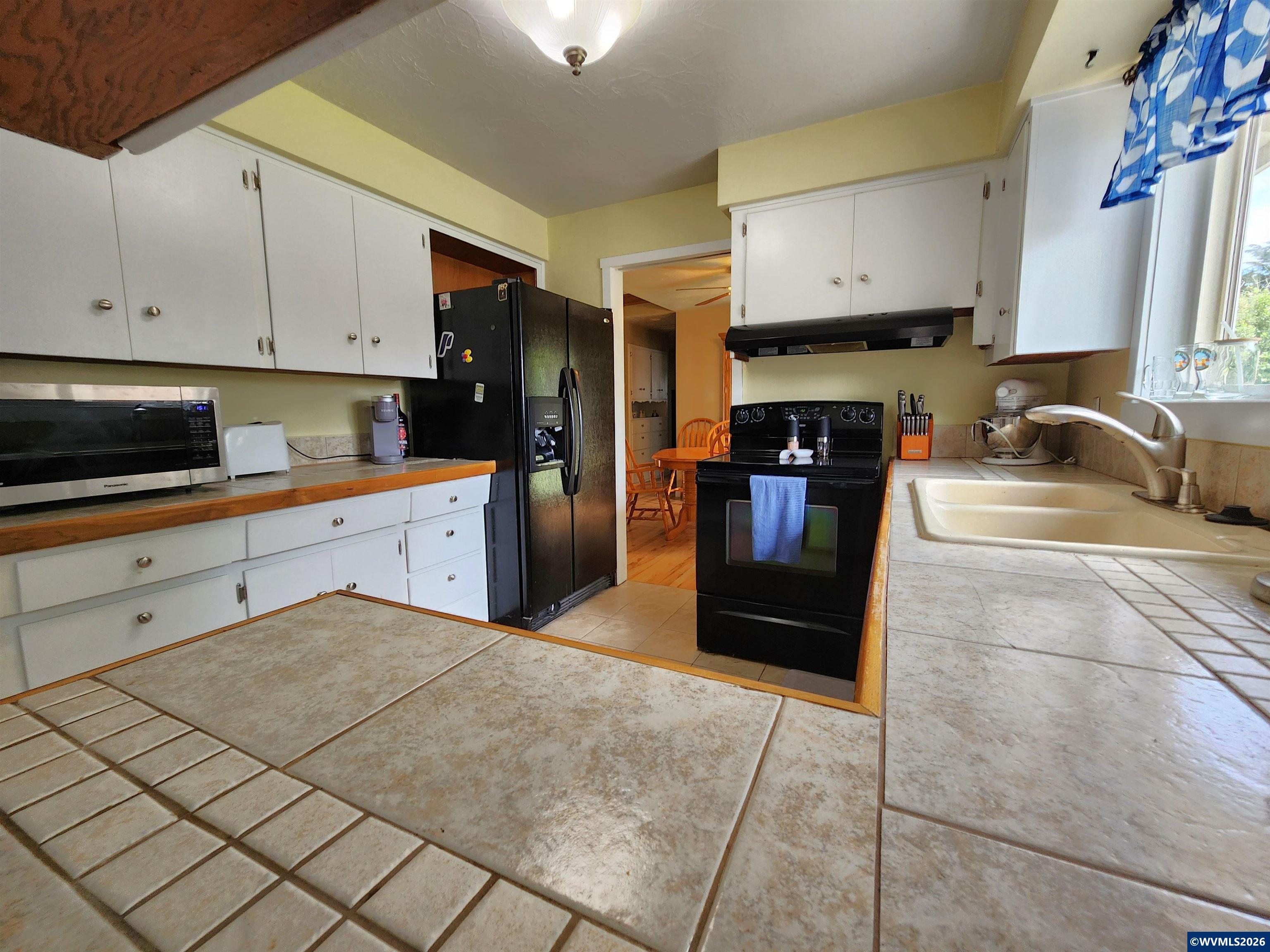 810 Ivy Way Northeast Keizer, OR 97303 - Photo 9 of 28