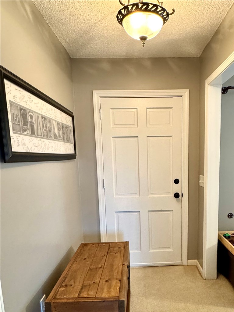 104 Lark Lane Anderson, SC 29625 - Photo 8 of 49 The inviting entryway.