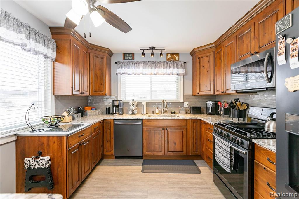 15730 Anthony Street Romulus, MI 48174 - Photo 8 of 29