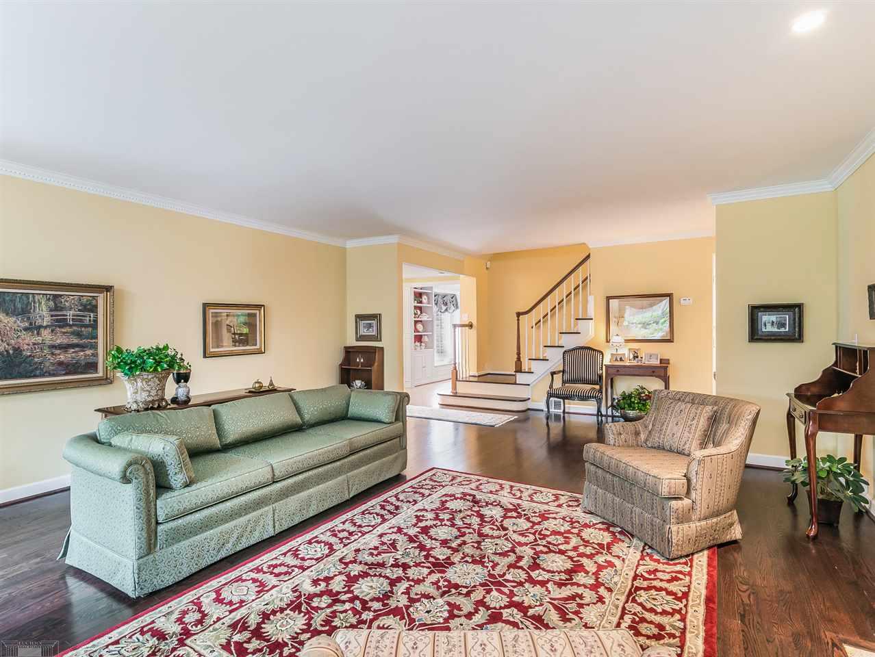 525 Shelden Road Grosse Pointe Shores, MI 48236 - Photo 8 of 51