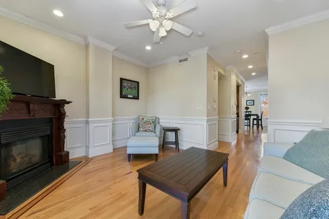 $3,700 | 584 East 8th Street, Unit 4, Boston, MA 02127